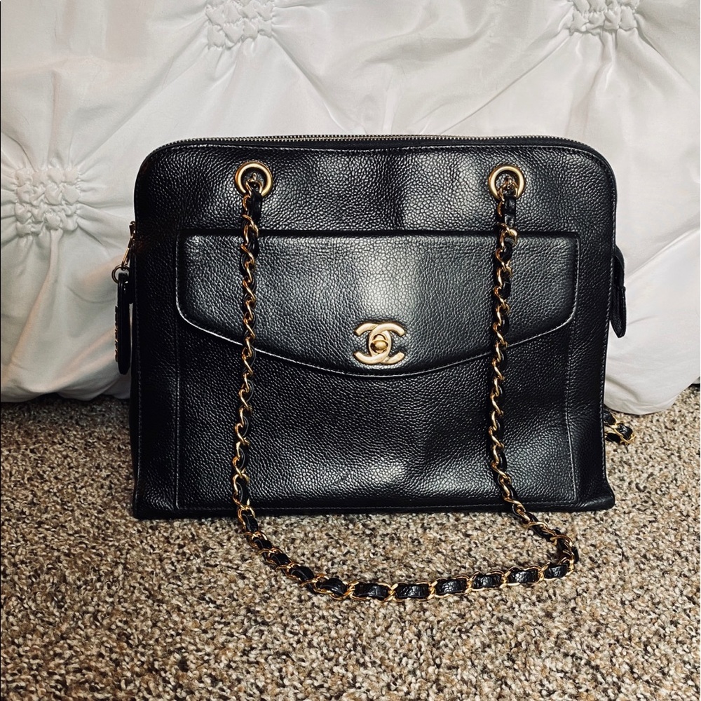 ❌SOLD❌ Authentic CHANEL Handbag